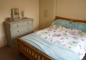 Hedgehog Cottage, Sleeps 3, on street parking - Image 5