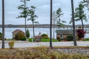 Spectacular Waterfront Cottage: Charming Getaway on The Sheepscot River - Image 3