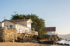 Bleu Bay Cottage - Image 2
