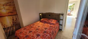 Accommodation with pond view - Image 5
