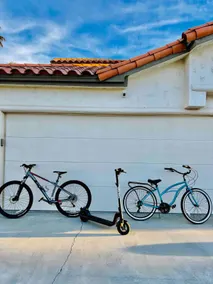 Desert Dream Game room, Bikes & Electric Scooters - Image 4