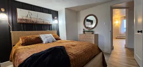 Lakehouse Stay - Image 3
