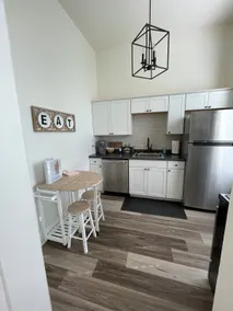 King Brown ! Modern 1 bdrm Apt downtown Lafayette - Image 2