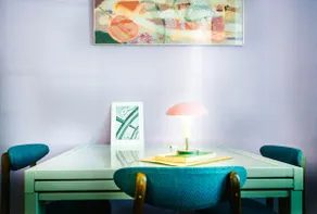 Nouveau Vintage Apt at Old Town - Image 2