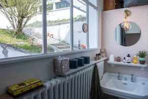 Comfortable garden studio, terrace and parking - Image 2