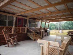 Big Creek Cozy Cabin in the Woods - Image 3