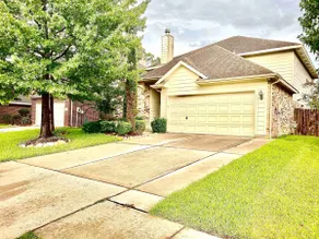 Cozy Home with Private Pool and Lake View. - Image 3