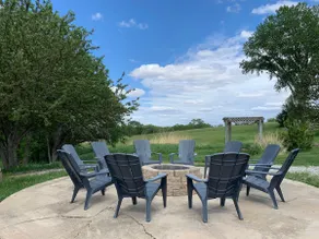 Furnished Acreage by Mahoney - Sleeps 17!  Fire Pit - Shuffleboard - Clean! - Image 3