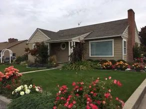 Cozy Cottage and Garden Getaway - Image 2