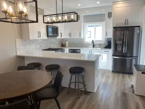 Luxury Getaway, 1 block from the beach! - Image 2