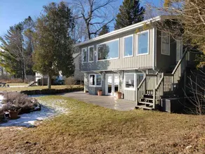 Newly Renovated Beach Front Home in Oostburg WI - Image 4