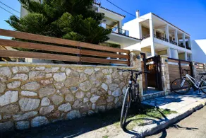Aigli Luxurious Villa - Image 3