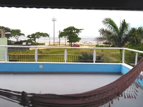 Cozy oceanfront stay - Image 3