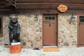 Kresge Luxurious Grand Cabin At Stratton and Bromley Mountains. - Image 3