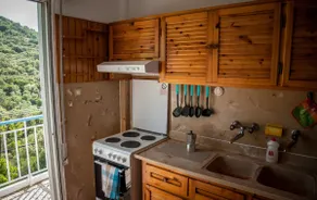 Paradise View Apartment - Image 4