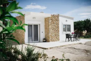 Stella's Holiday House - Image 5