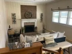 3 Bedroom Brick House on a HUGE Lot. Pet Friendly. - Image 4