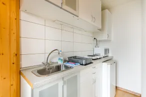 Twin Room with lake view - Image 4