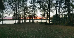 Secluded Lodge Close to Amenities - Image 5