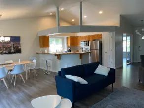 Just like home, clean in great family friendly location - Image 5