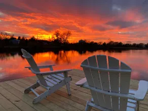 Sunset Pond Retreat - Image 4