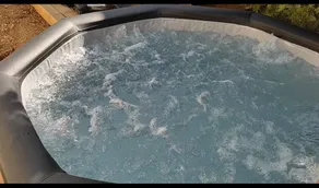 Cozy Villa for Two with Hot Tub - Image 3