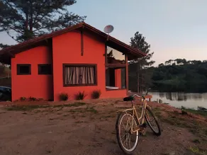 Magnolia Chalet with Jacuzzi and lake view - Image 2