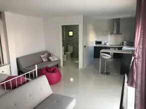 Peaceful location close to town centre&countryside - Image 3