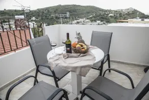 Studio Galatia, in the heart of Kamilari - Image 4