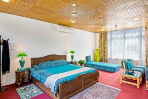 Gems Suite | Multi-Level Cottage Exclusive Comfort - Image 3