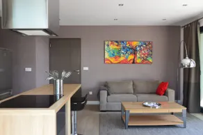 Executive Suite Secure Parking Seasonal Pool - Image 3