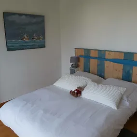 2 bedroom house with sea view - Image 4