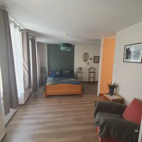 Quiet house in the city center - Image 2