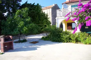 Beautiful Home In Lun - Image 5