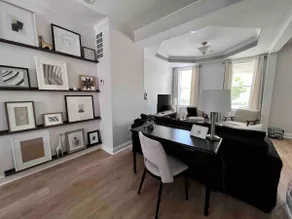 Stylish Townhome (3BR 2.5BA) - Image 3