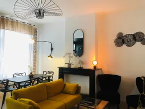 Stylish 3 Bedrooms+ A/C & Private Baths – EU Area - Image 4