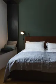 Apartment with terrace in renovated old building - Image 2