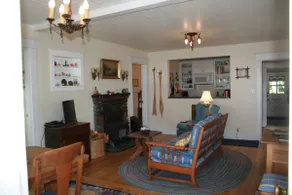 Delightful Indianola 1920's Cottage - Beach Town - Image 4