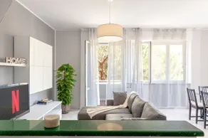 FREE PARKING ★★★★★ Elegant Apartment with Suite - Image 3