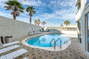 Beach Side- 2Br 2Ba 3bed | POOLS- GEM-BEACH! - Image 2