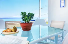 A gem next to the sea and close to the airport - Image 5