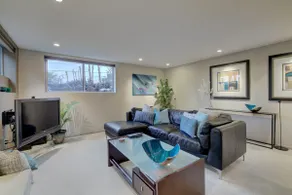 Quiet, Resort Style Suite in Lovely Maple Leaf - Image 3