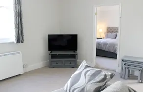 Entire Tettenhall apartment with a view - Image 2
