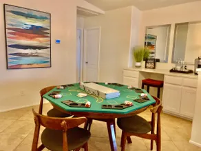 10Bd Beautiful Home/Games/Big yard+Pool/Parking - Image 5