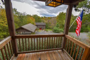 The Jackson #115 - The Cabins at Lexington - Image 3