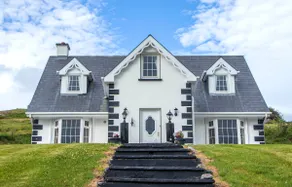 3 bedroom house on a farm , situated on the Beara Way walking trail. - Image 2