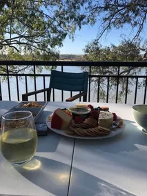 Relaxing Riverfront Retreat - Image 2