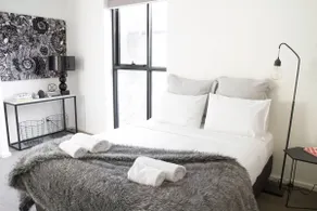 Charming 2 Bedroom Apartment In Richmond Close to MCG - Image 3