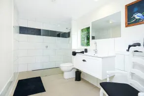 Hydeaway House - Image 3