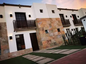 Comfortable whole house near outlets- airport by OM - Image 3